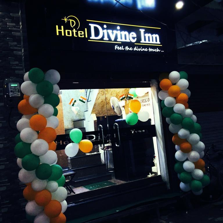 Hotel Divine Inn Benares Buitenkant foto