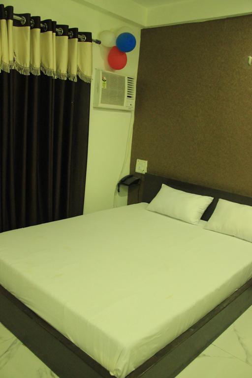 Hotel Divine Inn Benares Kamer foto
